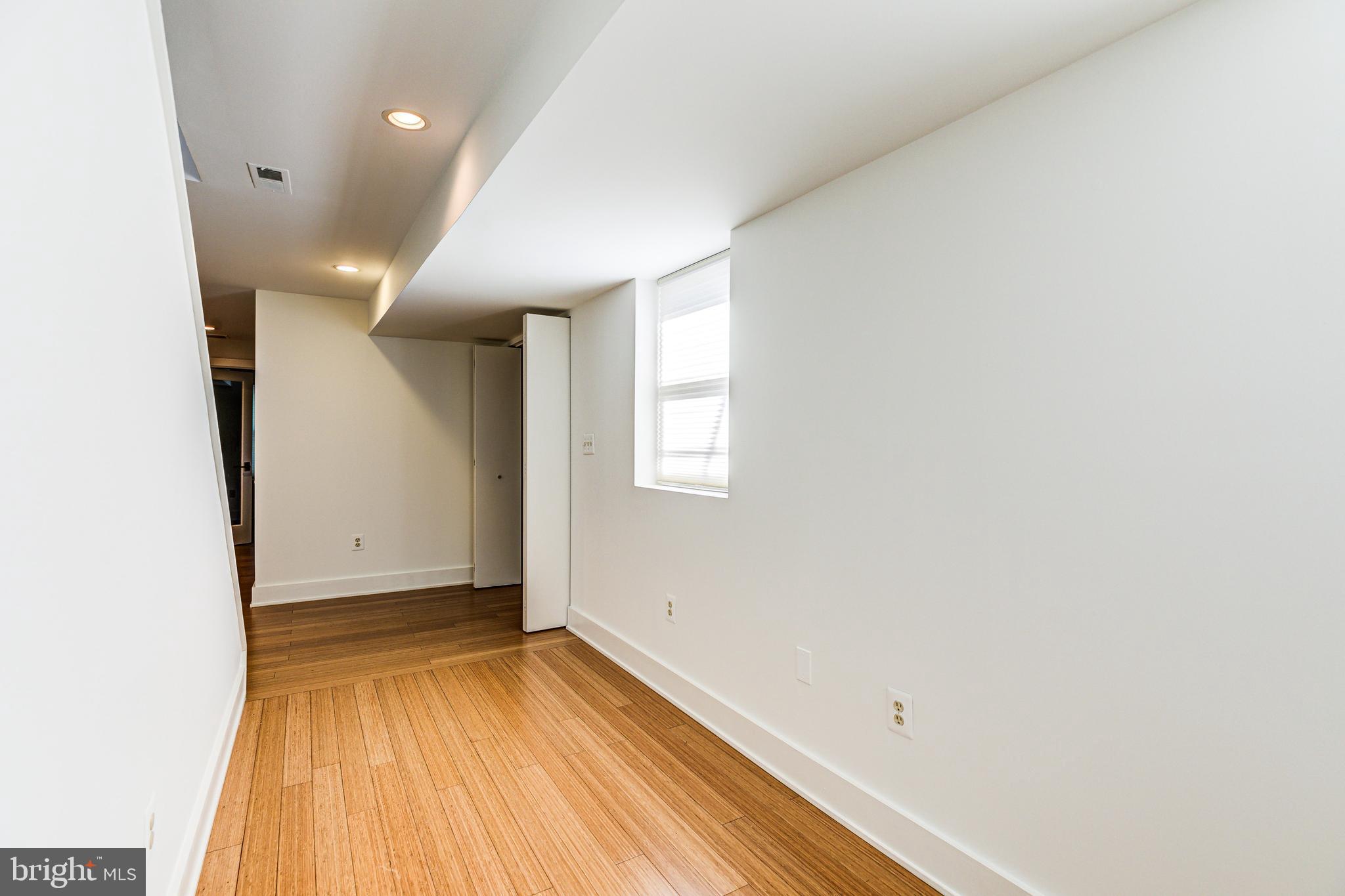 1202 Riverside Avenue Baltimore, MD 21230 - Photo 25 of 48