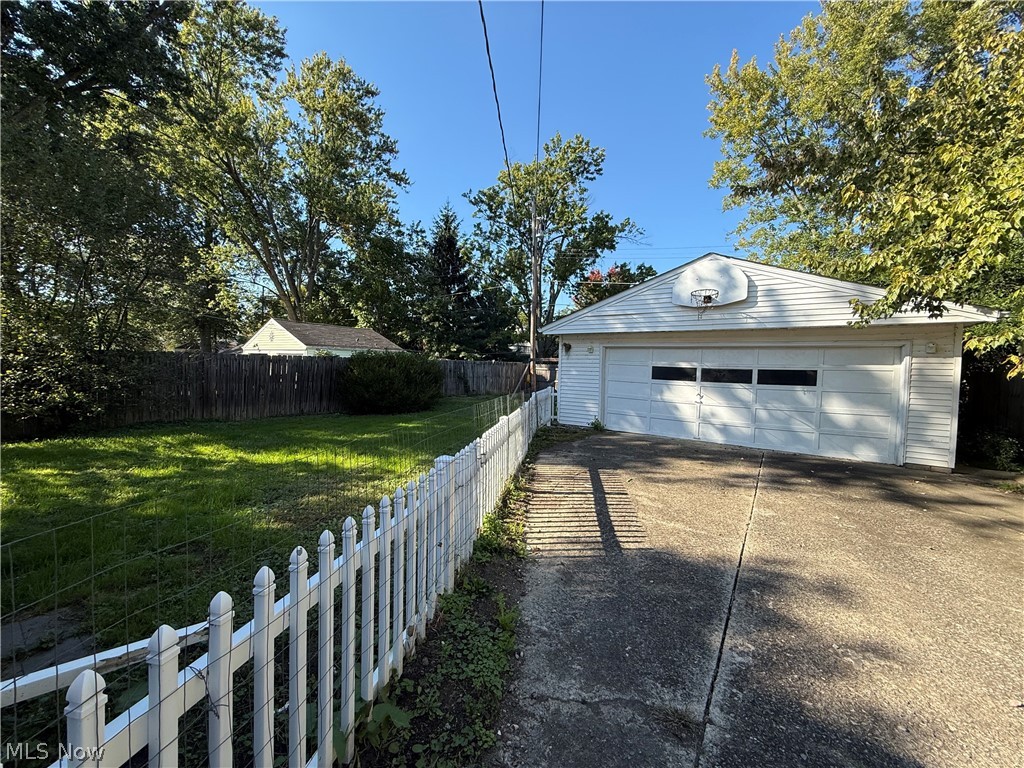 268 Dowd Road Elyria, OH 44035 - Photo 18 of 19 Gallery Image 18
