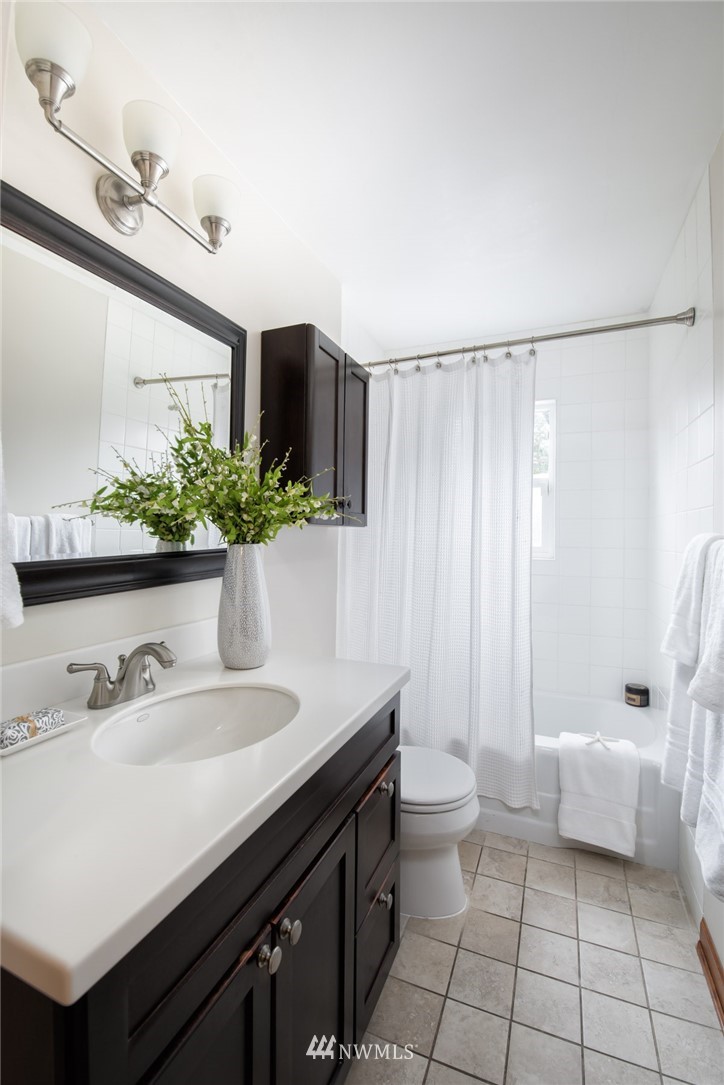754 North 83rd Street Seattle, WA 98103 - Photo 12 of 25 Gallery Image 12