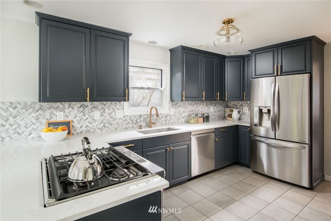 754 North 83rd Street Seattle, WA 98103 - Photo 8 of 25 Gallery Image 8