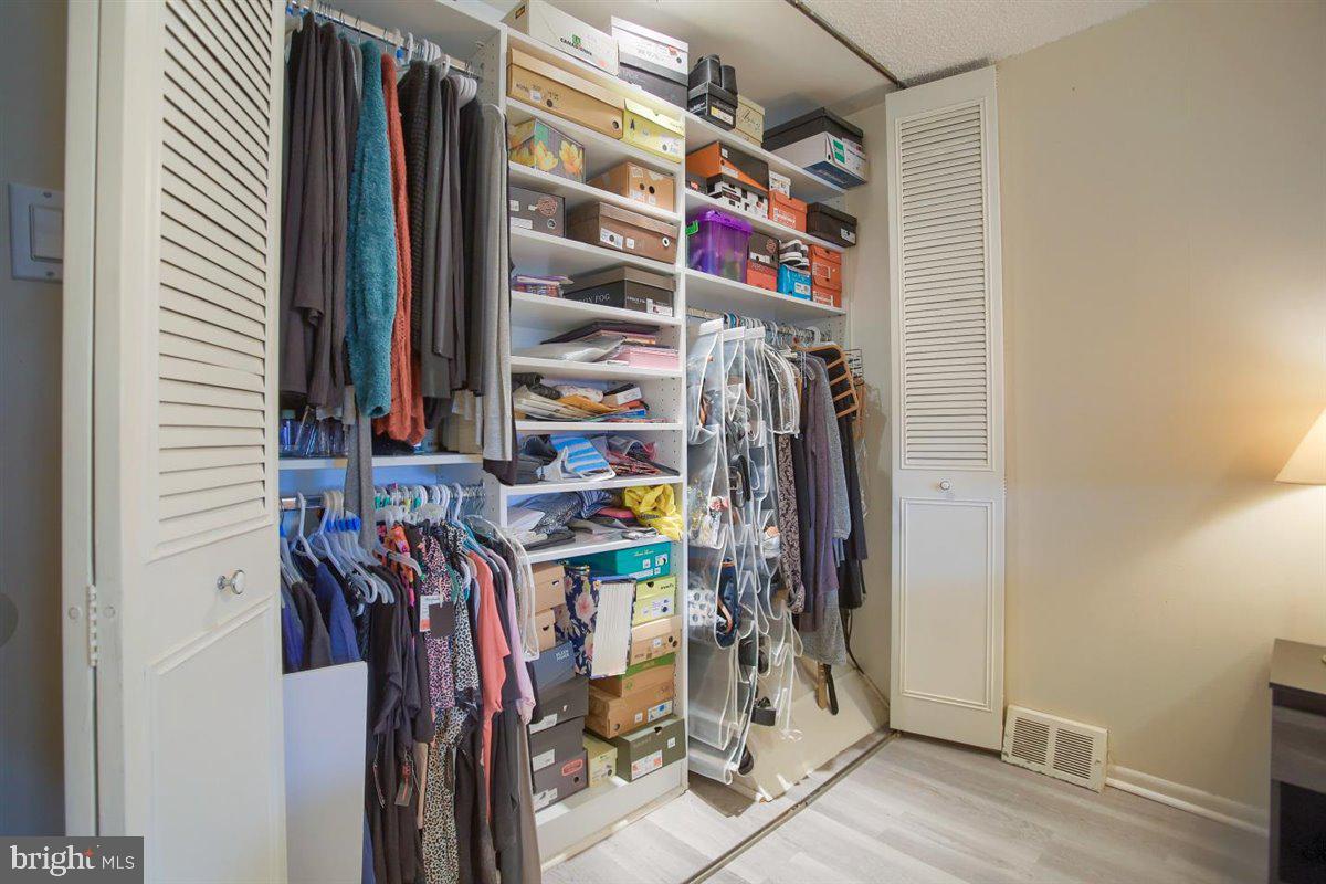 10823 Heflin Road Philadelphia, PA 19154 - Photo 17 of 27 Gallery Image 17
