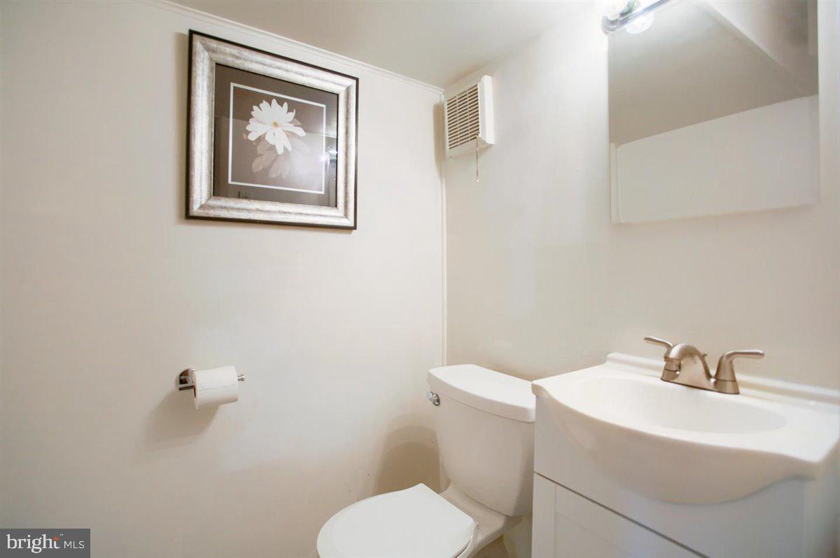 10823 Heflin Road Philadelphia, PA 19154 - Photo 21 of 27 Gallery Image 21