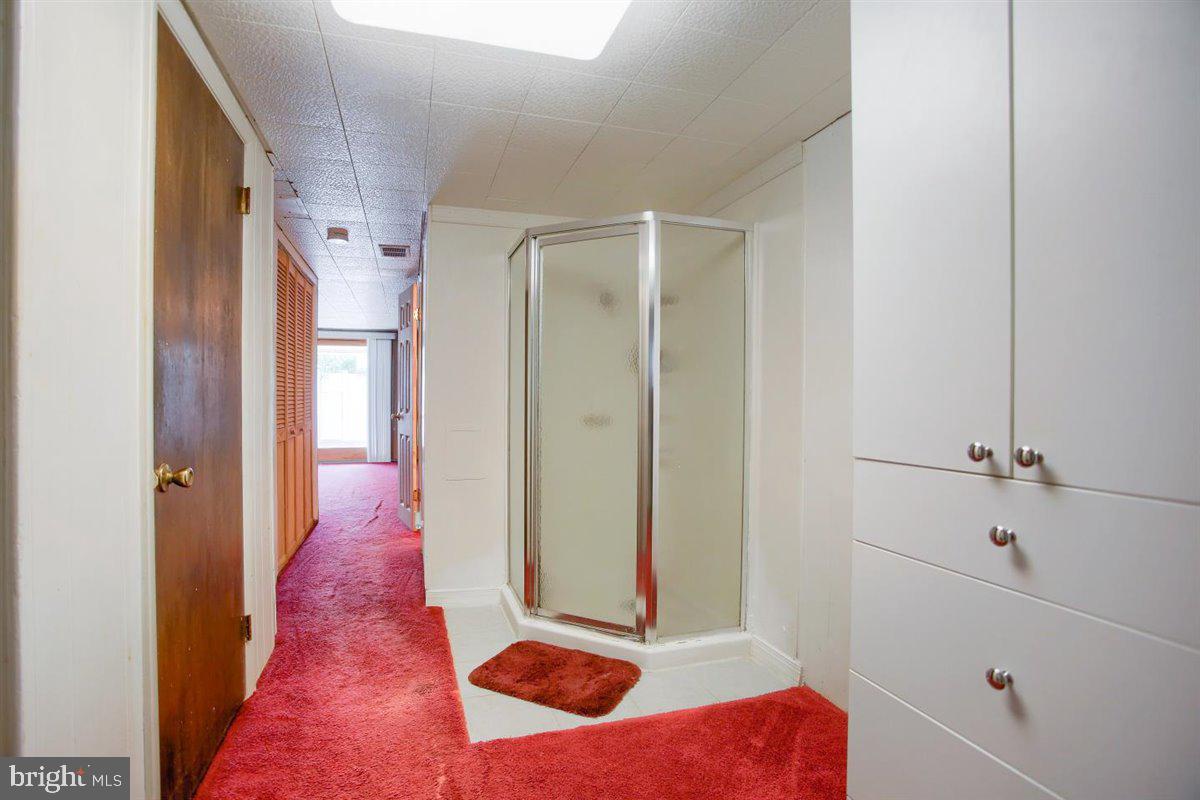 10823 Heflin Road Philadelphia, PA 19154 - Photo 22 of 27 Gallery Image 22