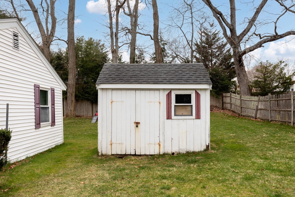 17 Ralph Road Raynham, MA 02767 - Photo 9 of 33
