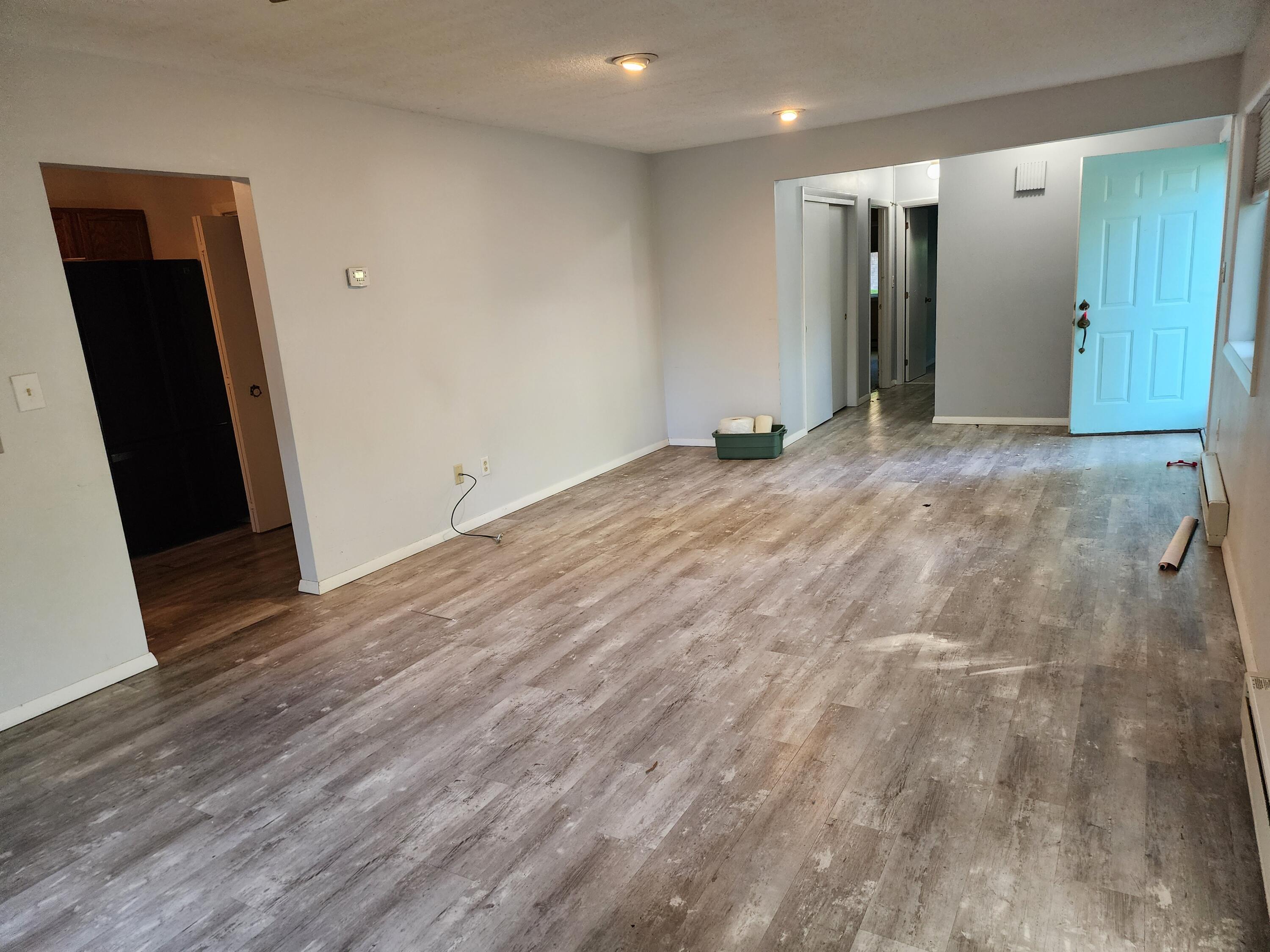 10 Round House Road, Unit 10 Buzzards Bay, MA 02532 - Photo 3 of 7 living room