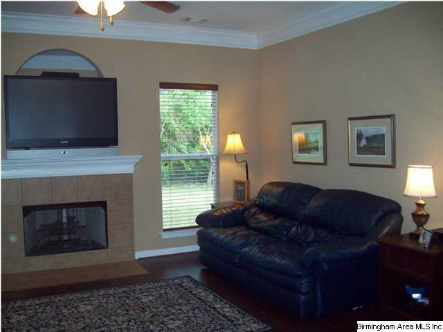 183 Highview Cove Pelham, AL 35124 - Photo 2 of 24