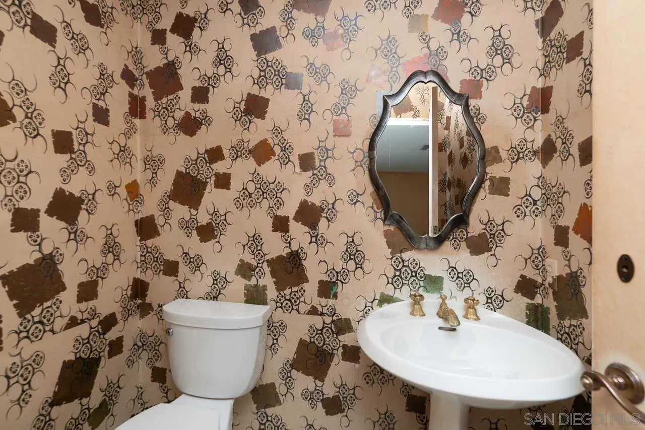 6503 Via Dos Valles Rancho Santa Fe, CA 92067 - Photo 20 of 60 Gallery Image 20