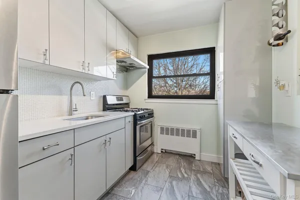 $378,000 | 220-76 75th Avenue, Unit 180A2 | Oakland Gardens