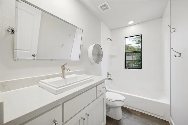 $4,550 | 4014 Woodhead Street, Houston, TX 77098