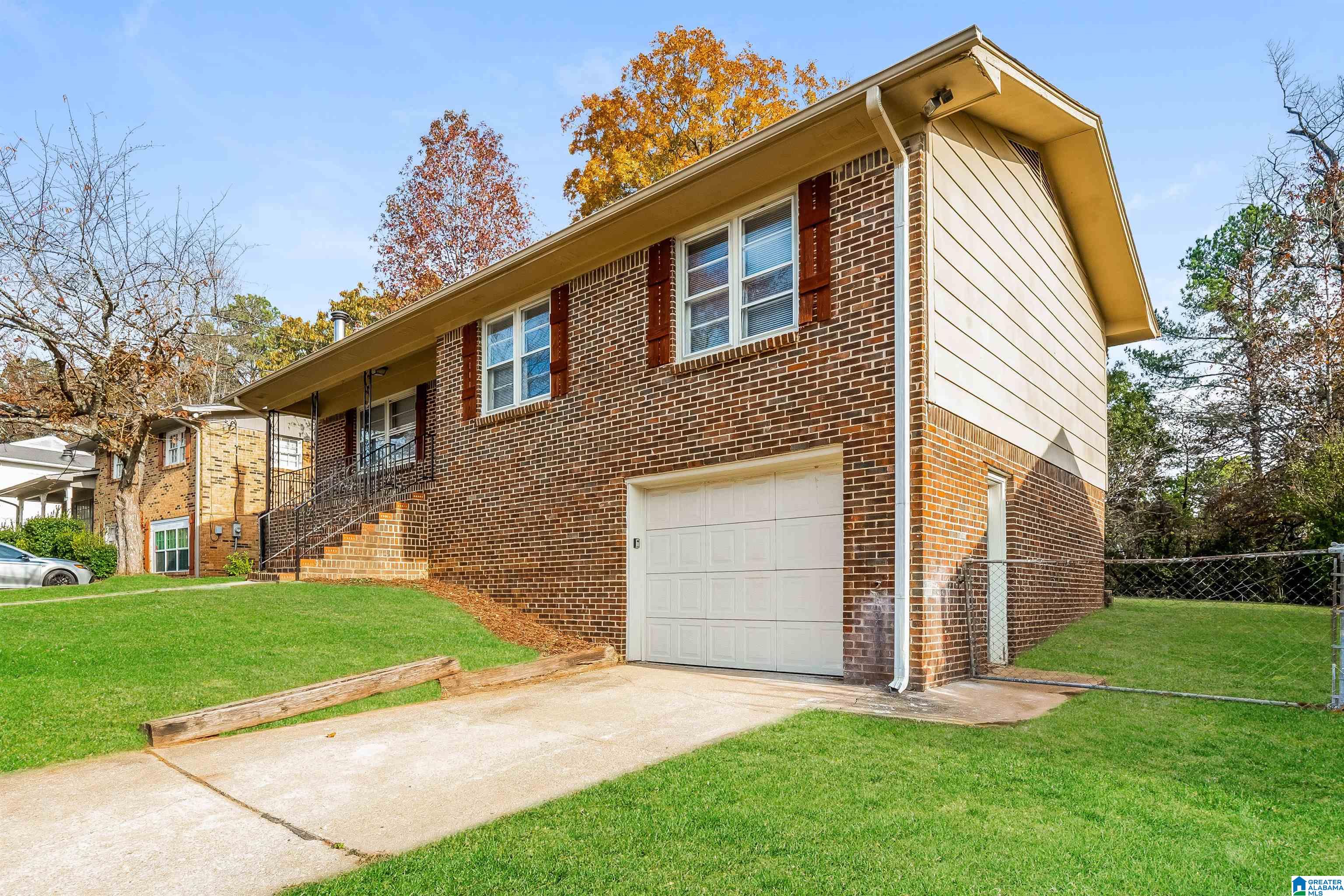 2468 Watson Road Birmingham, AL 35235 - Photo 2 of 15