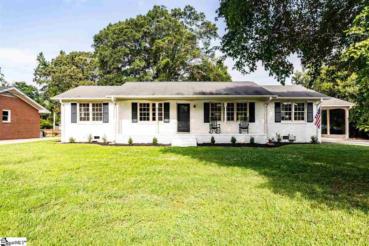 20 Hialeah Road Greenville, SC 29607 - Photo 2 of 27