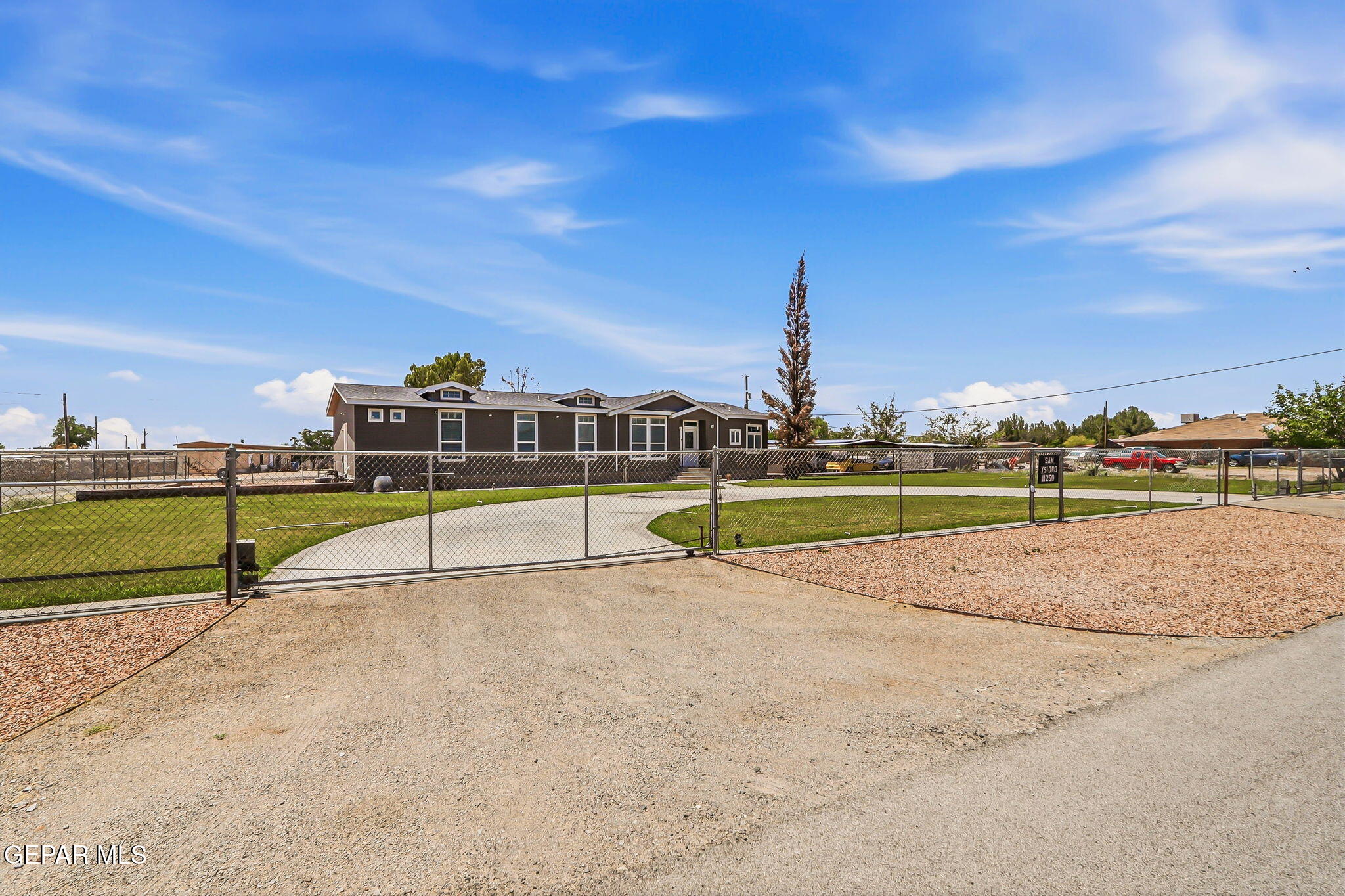 11250 San Ysidro Road Socorro, TX 79927 - Photo 3 of 65 54-web-or-mls-IMG_7802