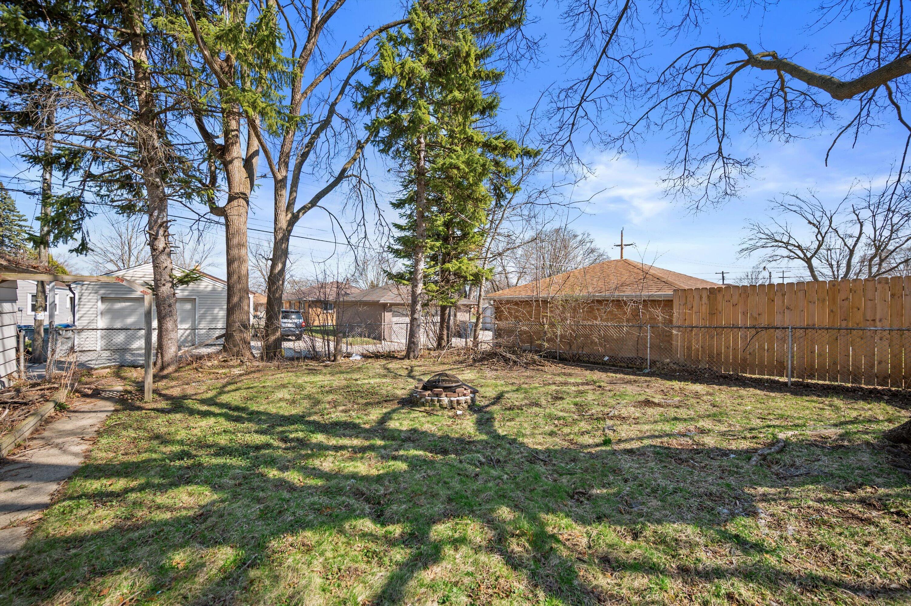 4512 North 71st Street Milwaukee, WI 53218 - Photo 21 of 21 06-DSC9097