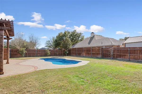 $759,000 | 319 Winding Creek Lane, Waco, TX 76657