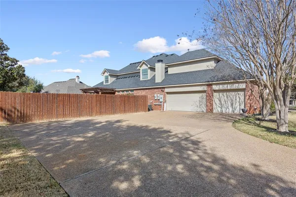 $759,000 | 319 Winding Creek Lane, Waco, TX 76657