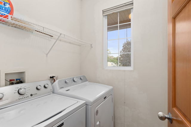 1476 Wildmeadow Road Round Lake, IL 60073 - Photo 21 of 37 a utility room with dryer and washer