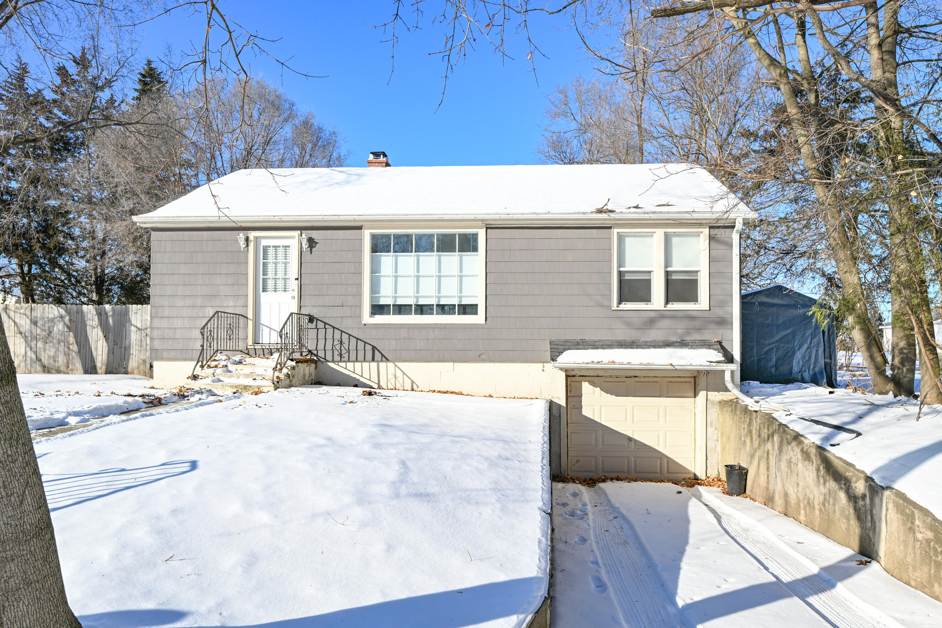 8920 359th Avenue Randall, WI 53181 - Photo 1 of 22 DSC_ (2)