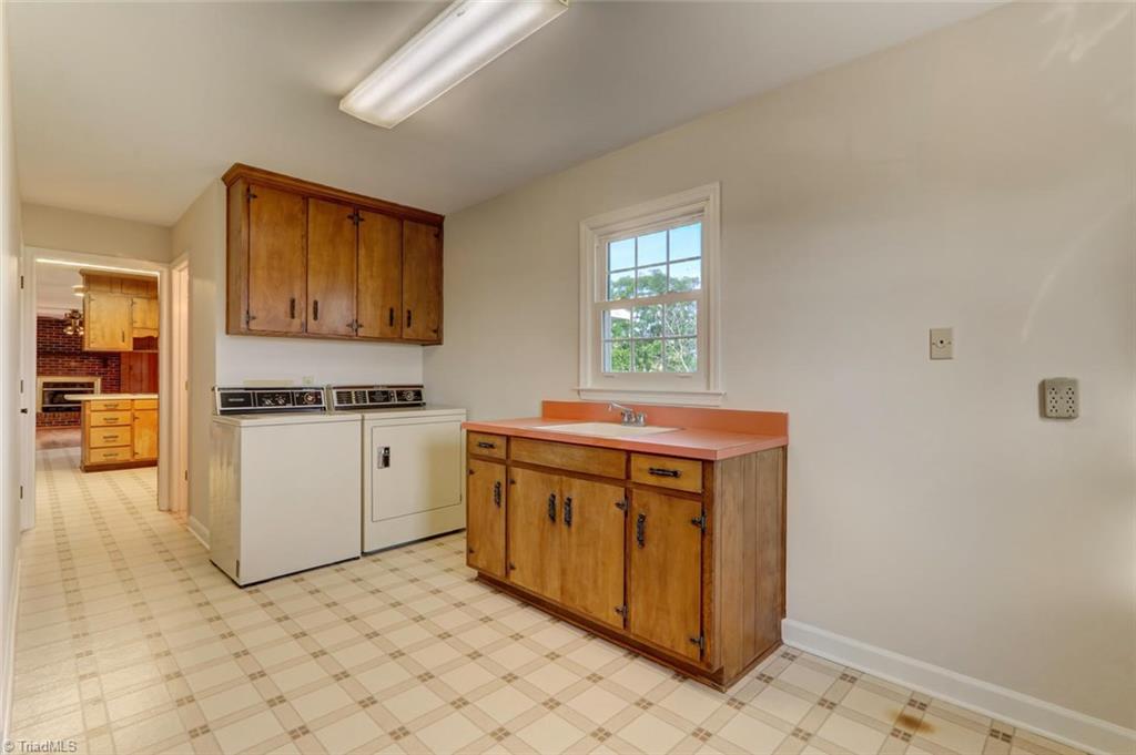 1981 Worsham Mill Road Ruffin, NC 27326 - Photo 11 of 30 Large laundry room
