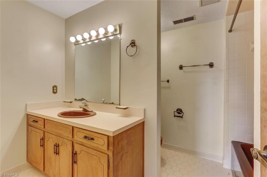 1981 Worsham Mill Road Ruffin, NC 27326 - Photo 24 of 30 Bathroom in basement