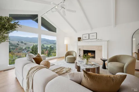 $2,995,000 | 16 Dutch Valley Lane, San Anselmo, CA 94960