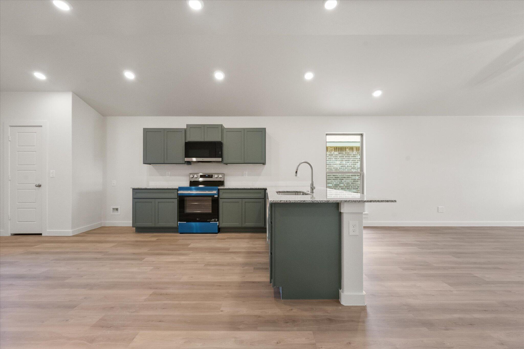 2407 Helena Avenue Lubbock, TX 79407 - Photo 10 of 19 03-2407 Helena_1449