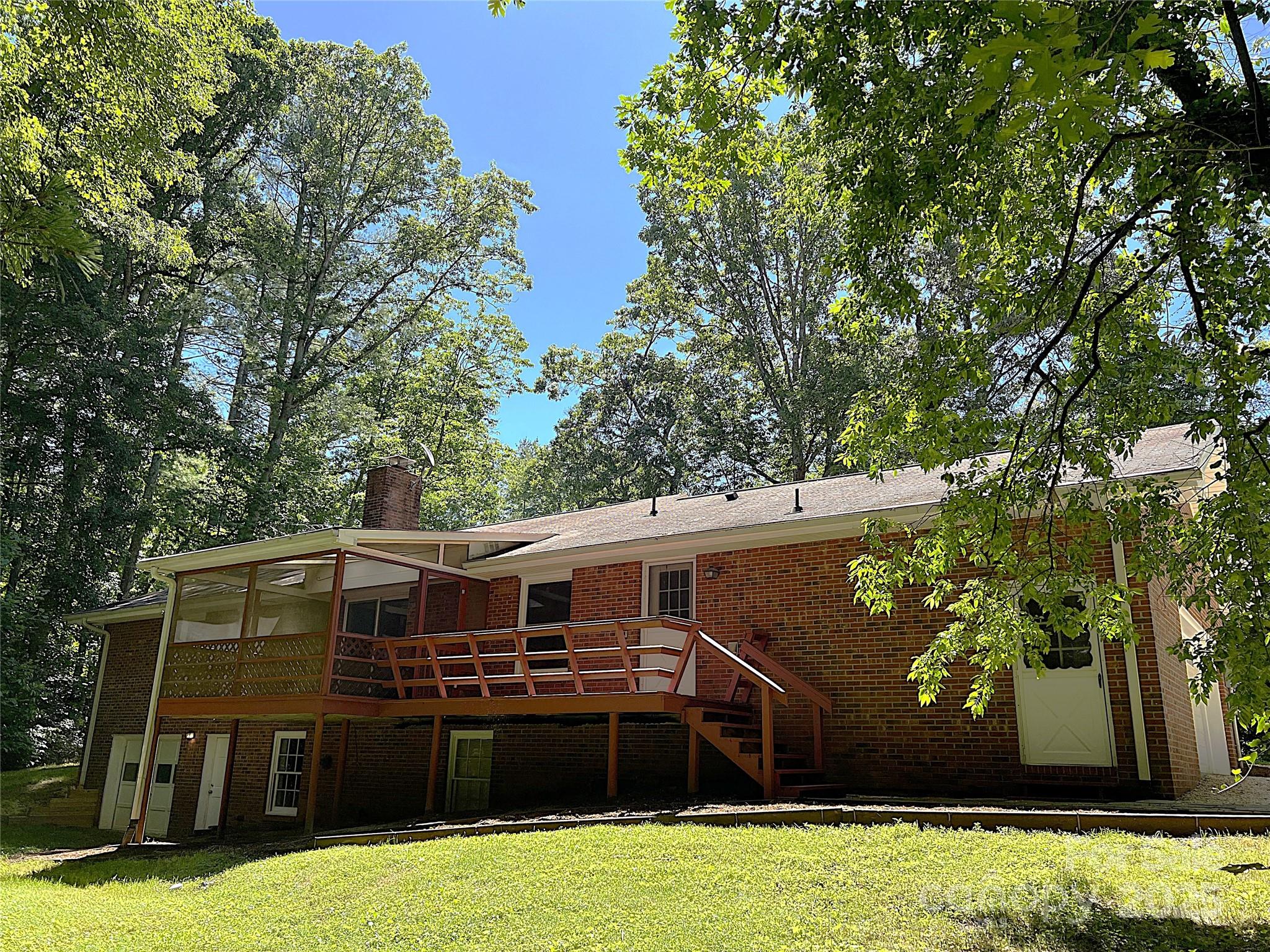 341 South Rugby Road Hendersonville, NC 28791 - Photo 17 of 22 Gallery Image 17