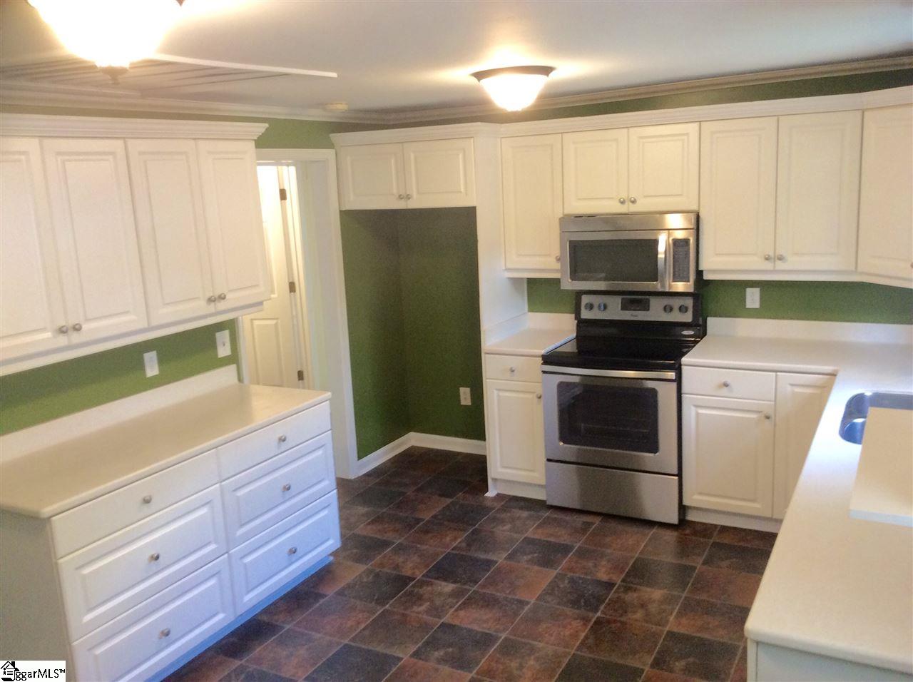 9917 Anderson Road Easley, SC 29642 - Photo 2 of 18 Gallery Image 2
