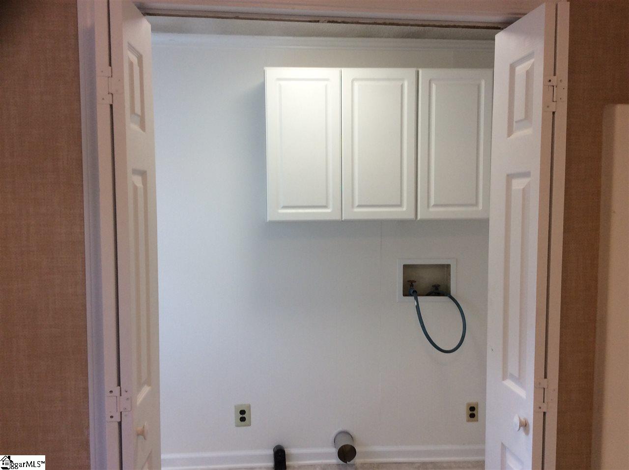 9917 Anderson Road Easley, SC 29642 - Photo 12 of 18 Gallery Image 12