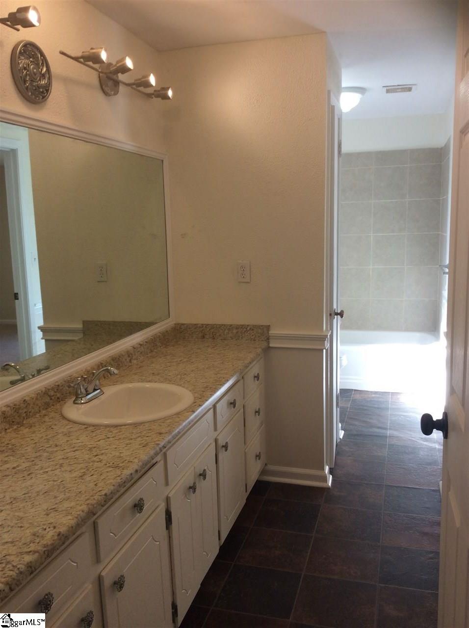 9917 Anderson Road Easley, SC 29642 - Photo 7 of 18 Gallery Image 7