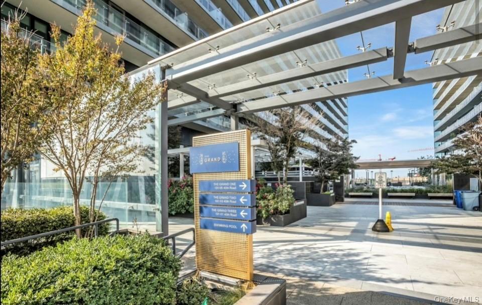 131-01 40 Road, Unit PH2P Queens, NY 11354 - Photo 2 of 16