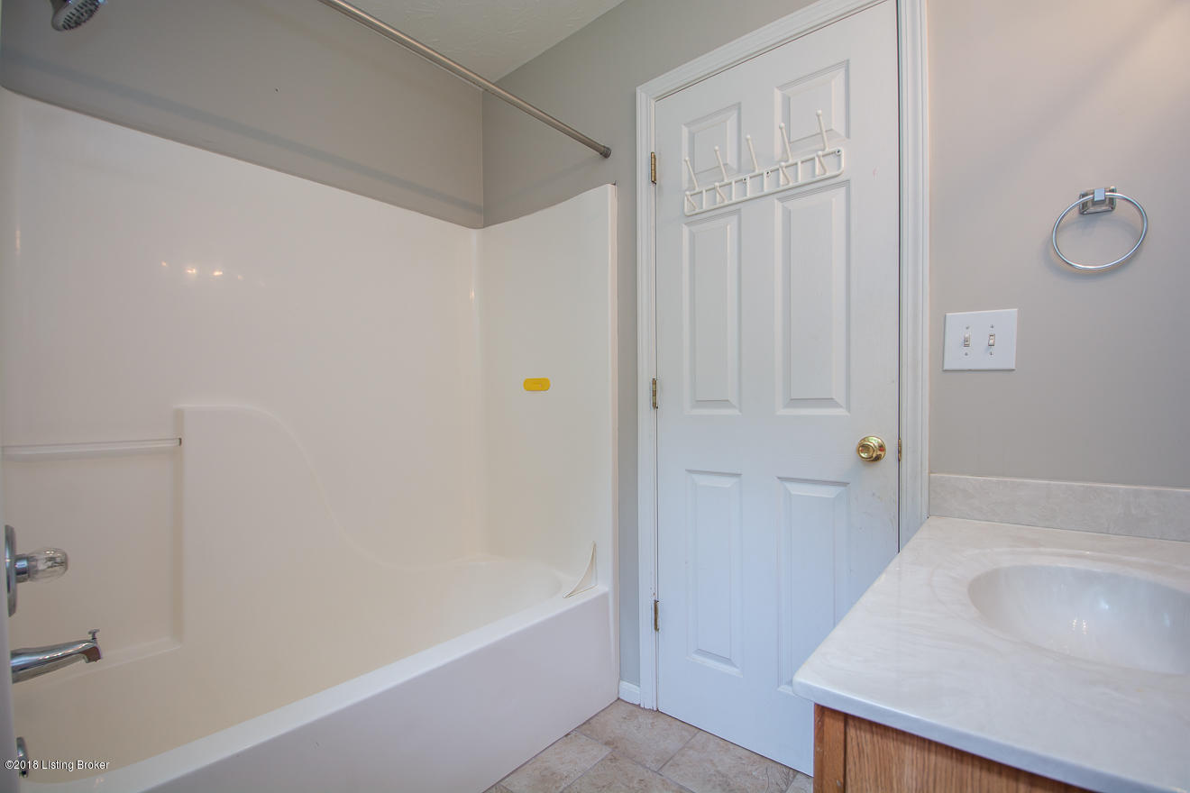 6505 Harrogate Road Louisville, KY 40229 - Photo 22 of 29 Full Bath shower