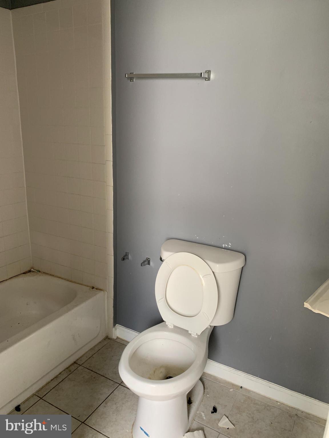2520 Mosher Street Baltimore, MD 21216 - Photo 9 of 14