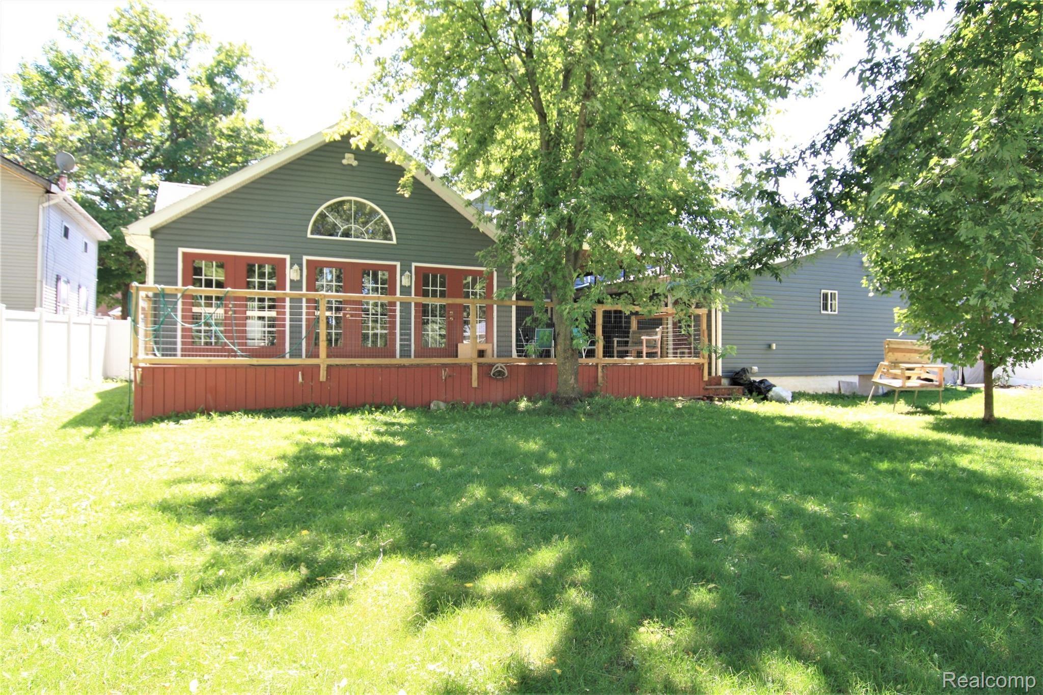 809 East Mt Morris Road Mount Morris, MI 48458 - Photo 5 of 20 IMG_2026.JPG