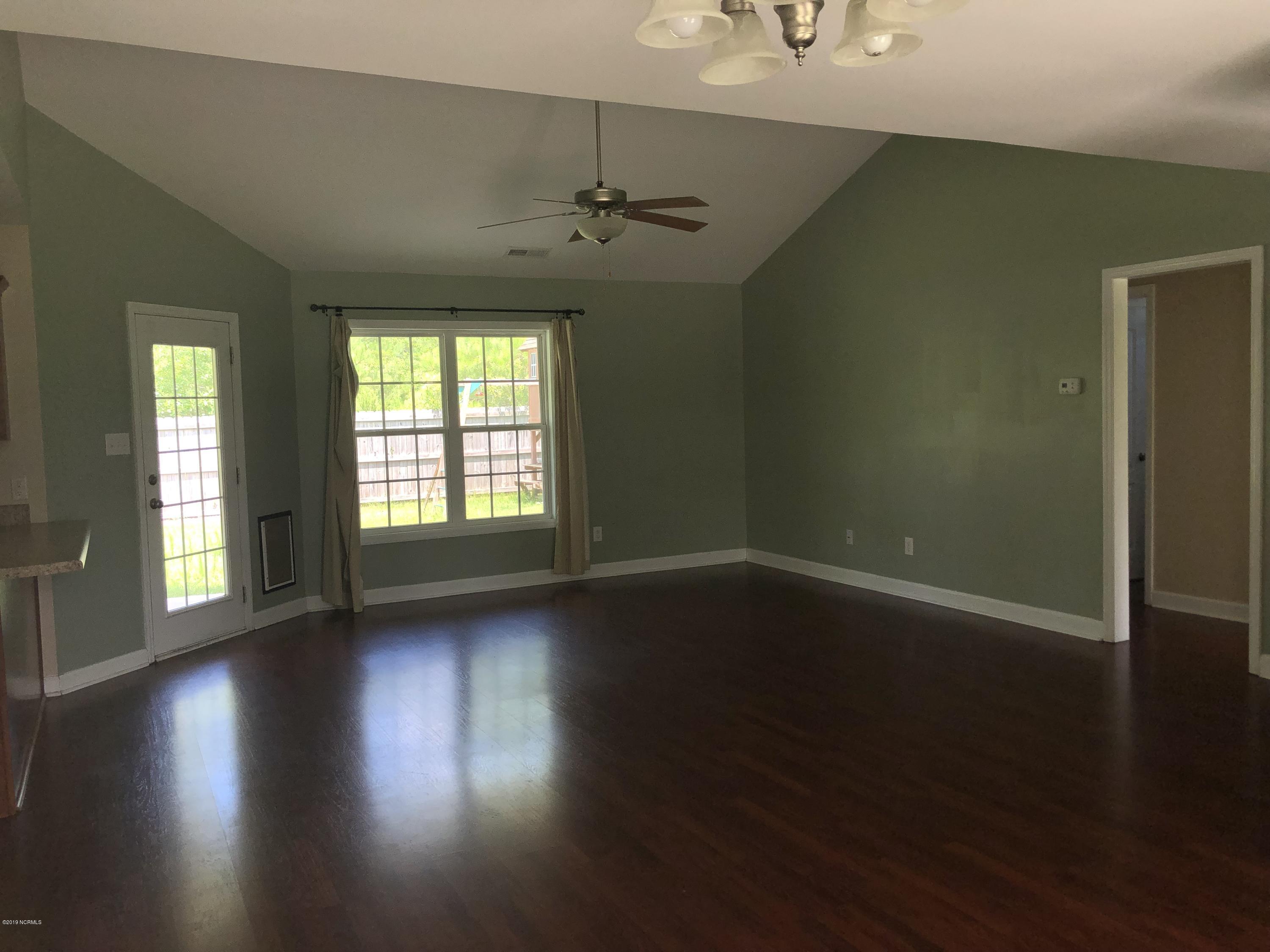 309 Sand Ridge Road Hubert, NC 28539 - Photo 3 of 20 IMG_4096