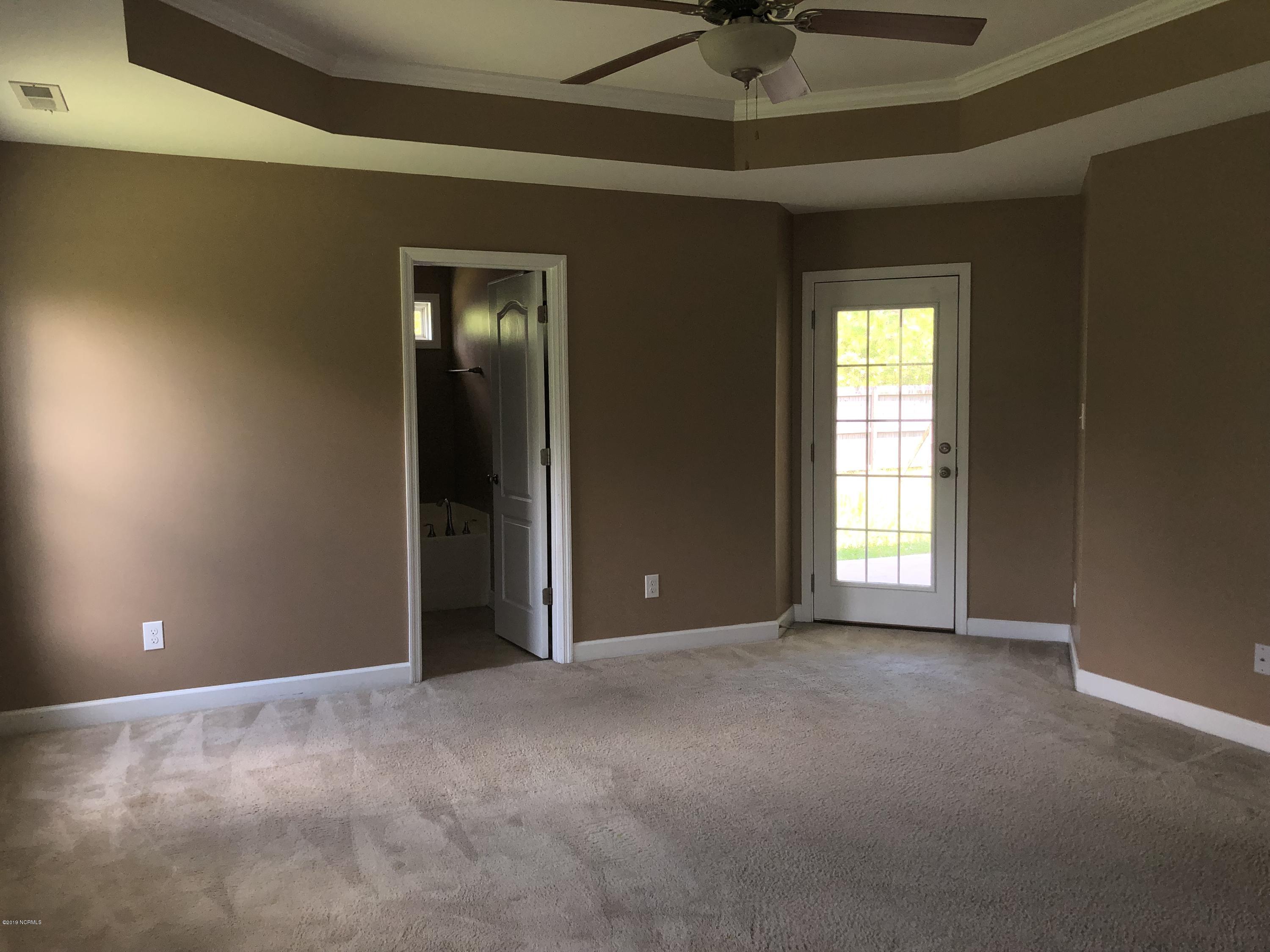 309 Sand Ridge Road Hubert, NC 28539 - Photo 7 of 20 IMG_4101