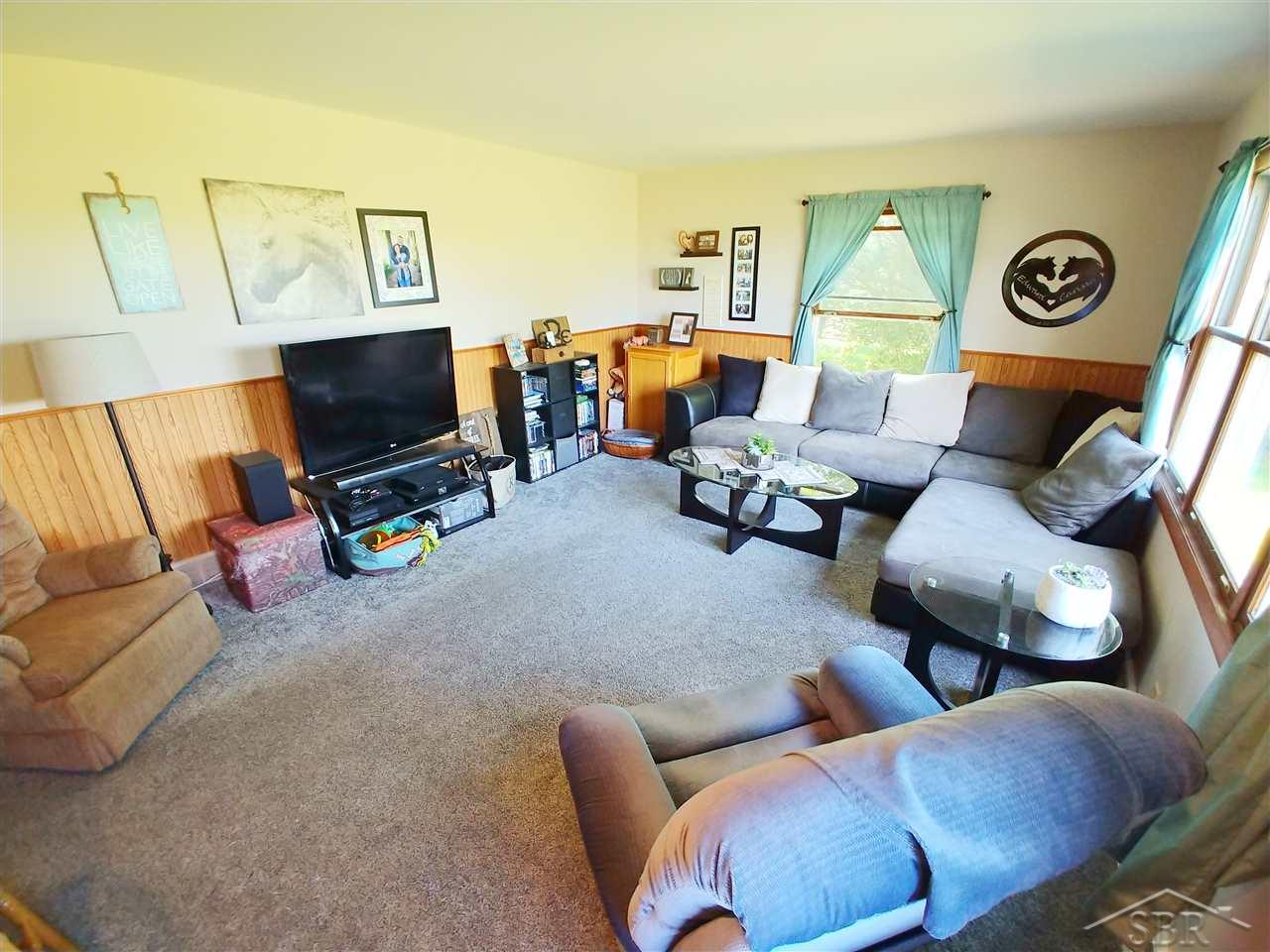 3840 Smiths Crossing Road Freeland, MI 48623 - Photo 6 of 28 31350982-5.JPG
