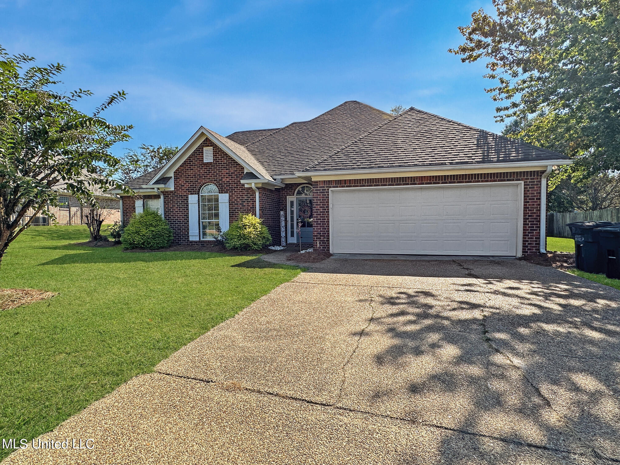 312 White Sand Road Florence, MS 39073 - Photo 2 of 23 39459bb590413db46dc7cd85cad157c717651766