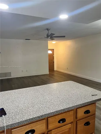 $2,900 | 7411 Twin Sabal Drive, Unit 7411, Miami Lakes, FL 33014