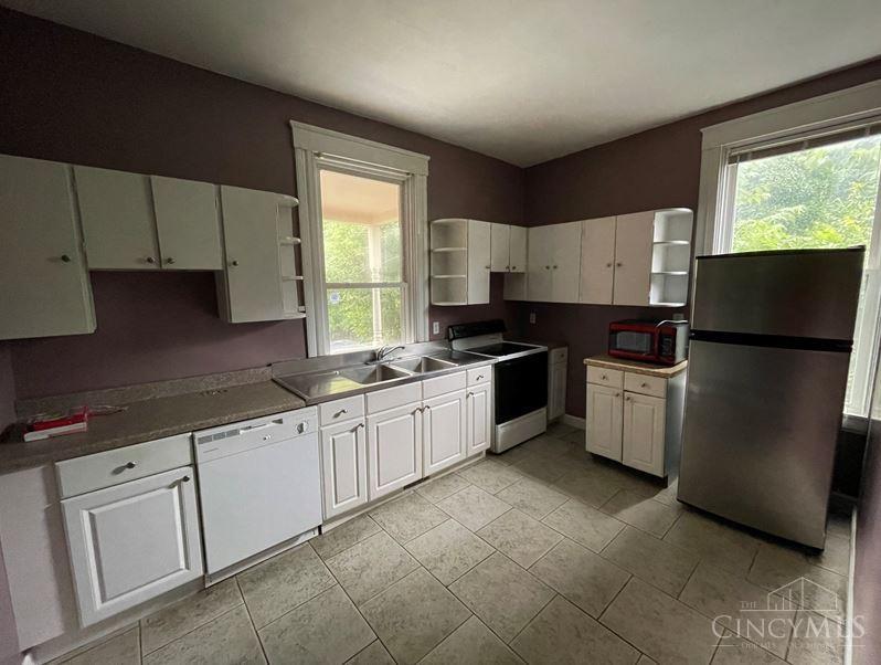 3011 Riddle View Lane Cincinnati, OH 45220 - Photo 4 of 15