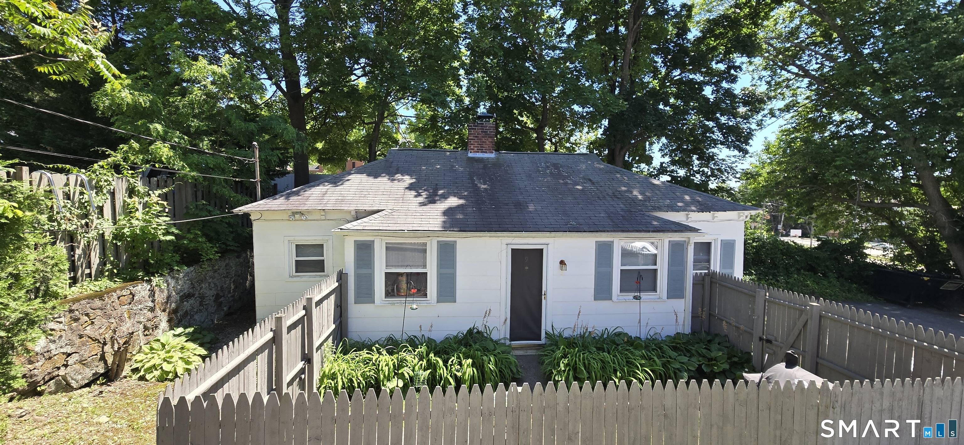 7 Broad Street Norwich, CT 06360 - Photo 16 of 30