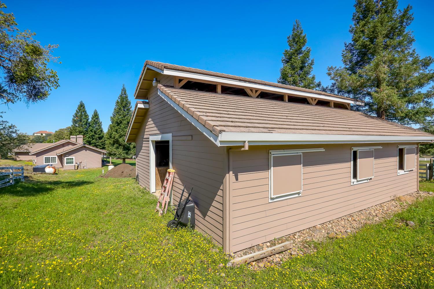 3751 Cosgrove Creek Road Valley Springs, CA 95252 - Photo 11 of 99 Gallery Image 11