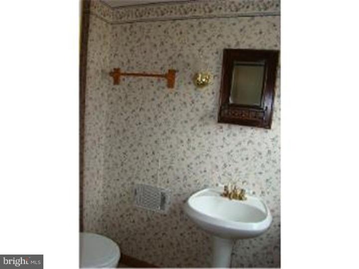 619 Hedding Jacksonville Road Mount Holly, NJ 08060 - Photo 16 of 20 Gallery Image 16
