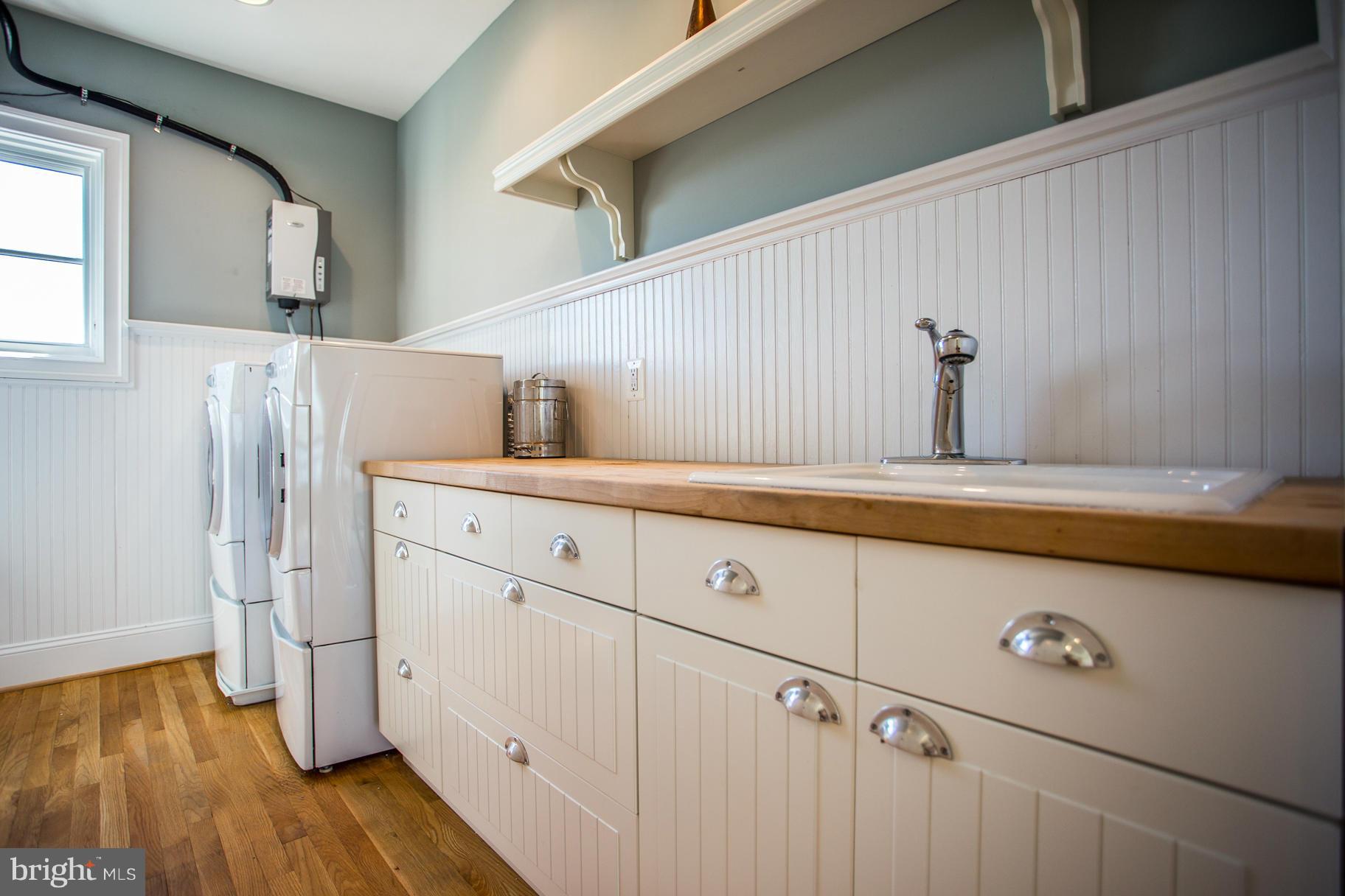 2010 Potts Point Road Huntingtown, MD 20639 - Photo 19 of 30 Laundry Room