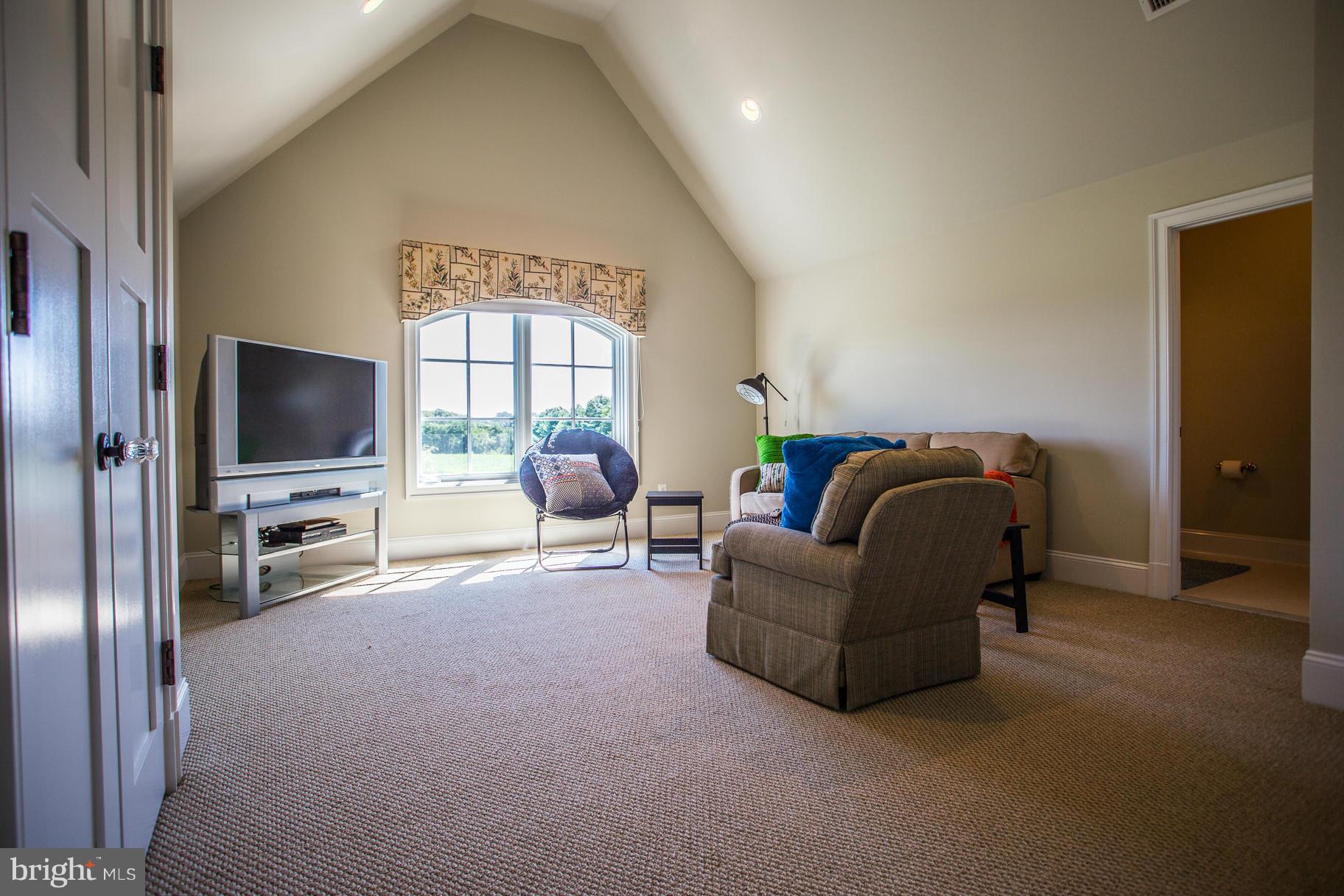 2010 Potts Point Road Huntingtown, MD 20639 - Photo 20 of 30 Upper level recreation room