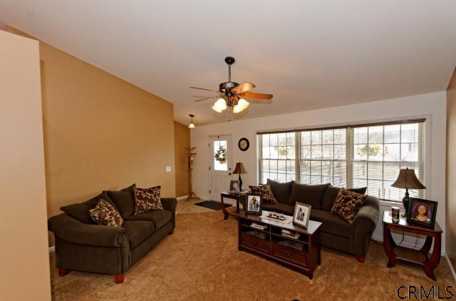 57 Kellogg Road Stillwater, NY 12170 - Photo 6 of 13 Living Room