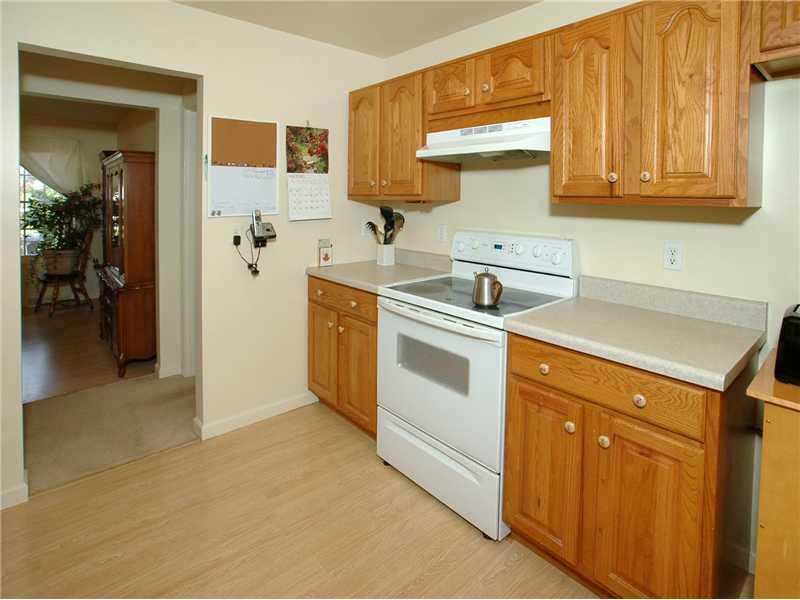 240 Seanor Road Irwin, PA 15642 - Photo 5 of 19 Kitchen.