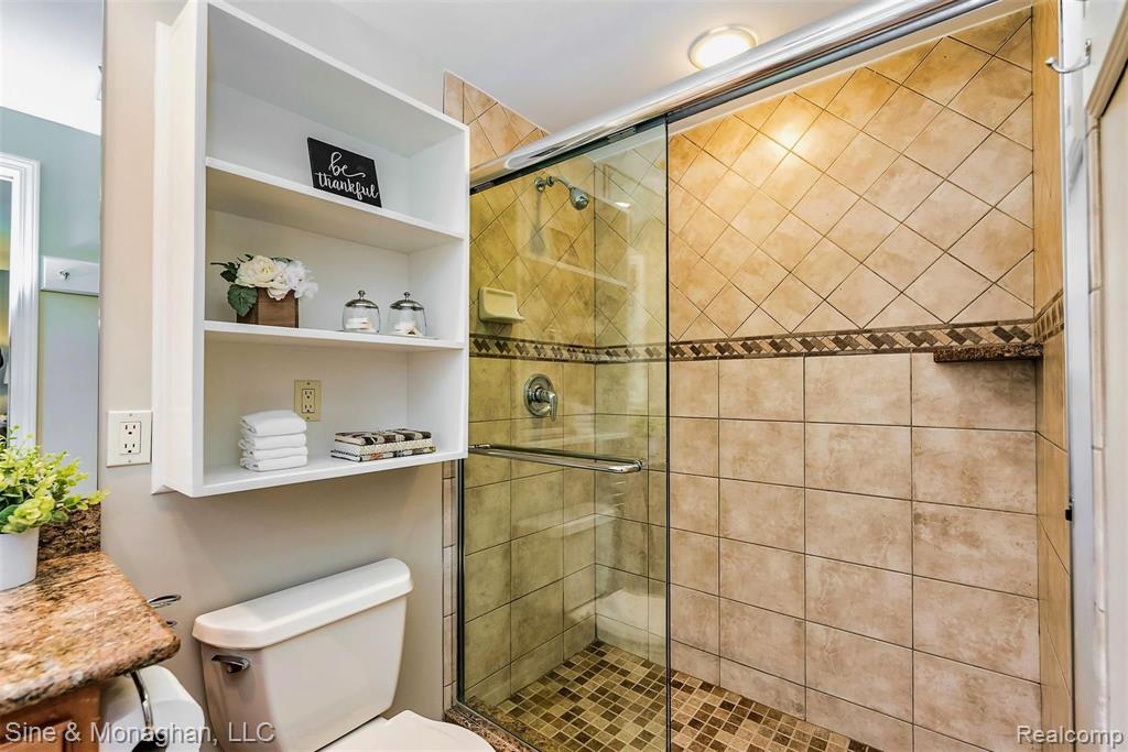 531 Shellbourne Drive Rochester Hills, MI 48309 - Photo 29 of 51