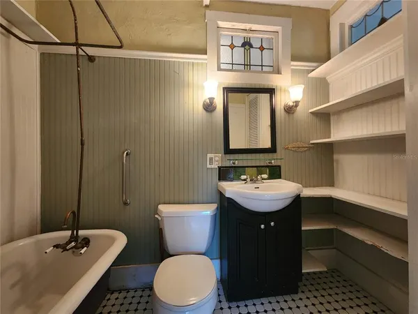 $435,000 | 2121 7th Avenue West, Bradenton, FL 34205