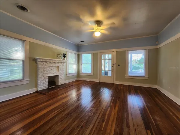 $435,000 | 2121 7th Avenue West, Bradenton, FL 34205