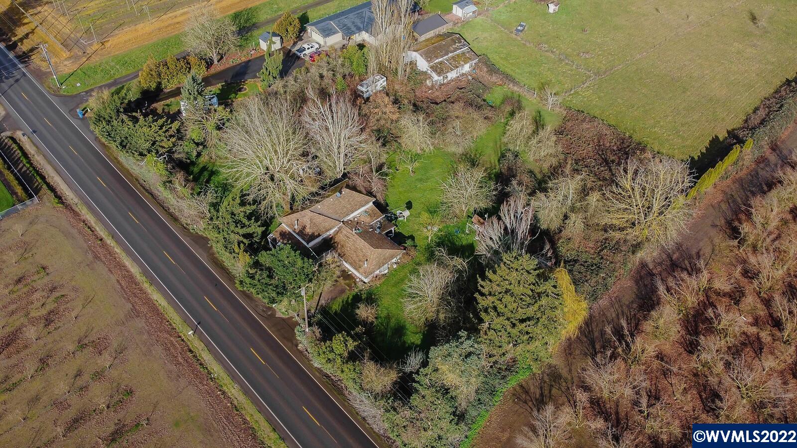 2201 Brooklake Road Northeast Salem, OR 97303 - Photo 4 of 28 Gallery Image 4